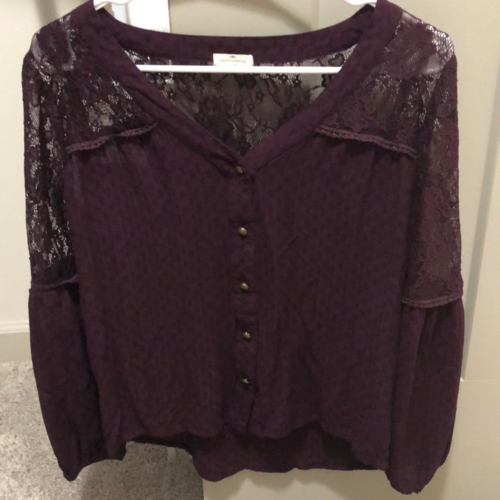 Lace blouse top - Picture 2 of 3